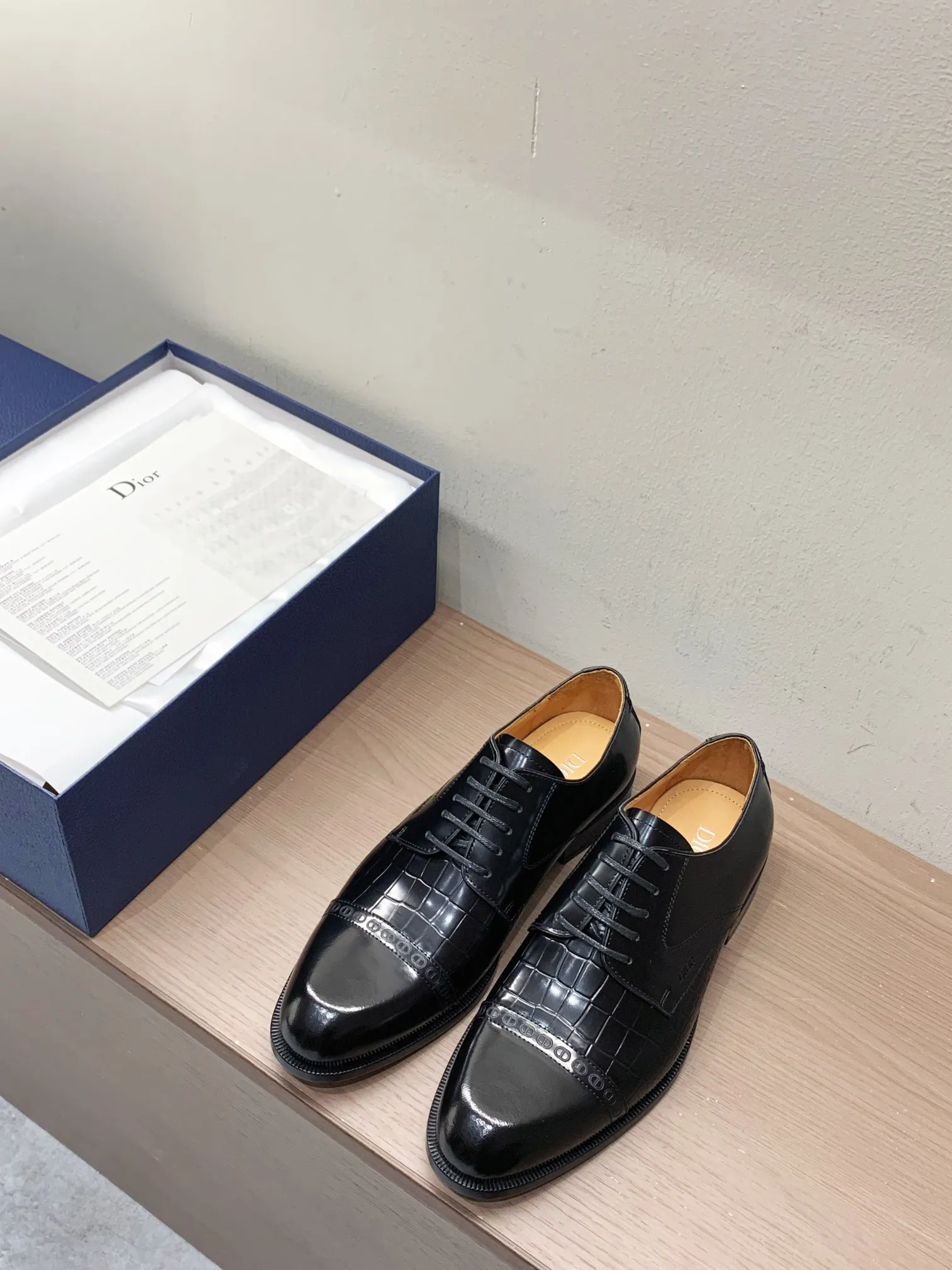 940💰 Dior high-end men's boutique casual leather shoes, imported cowhide upper, water-dyed cowhide lining, imported genuine leather outsole, perfect details, standard code 39-44 (38.45.46 customized, non-returnable and non-exchangeable),